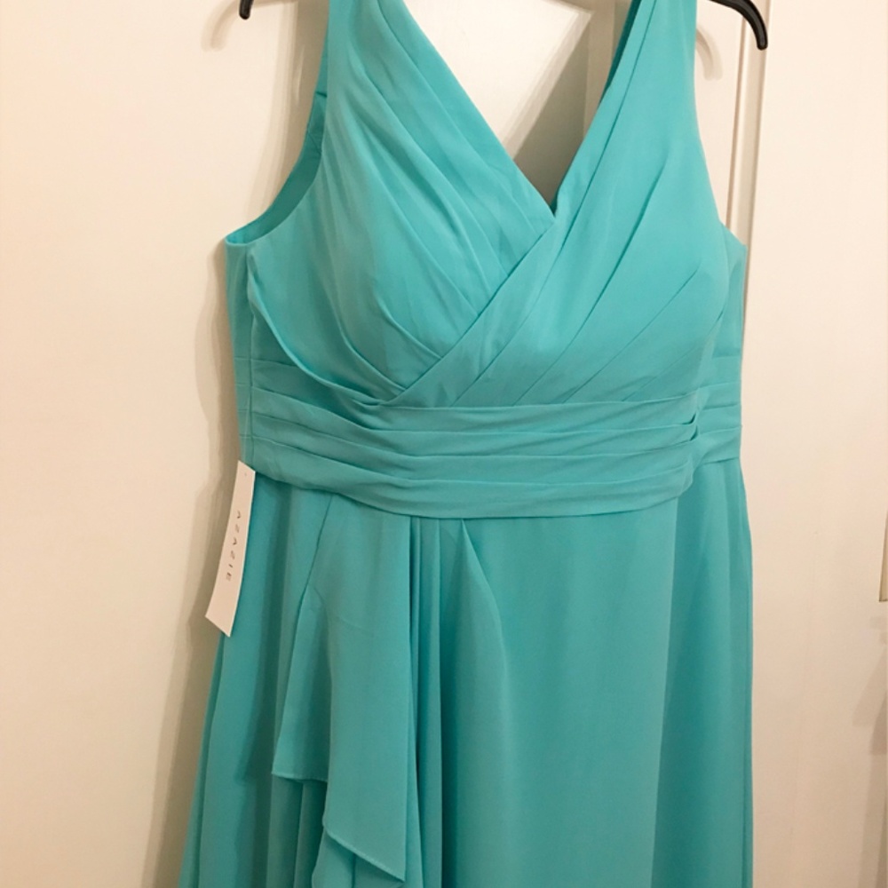 Azazie Julianna bridesmaid dress size A18, spa